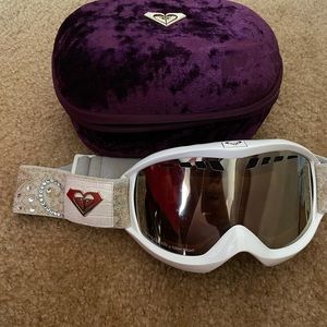 Limited edition Torah Bright Roxy Snow goggles